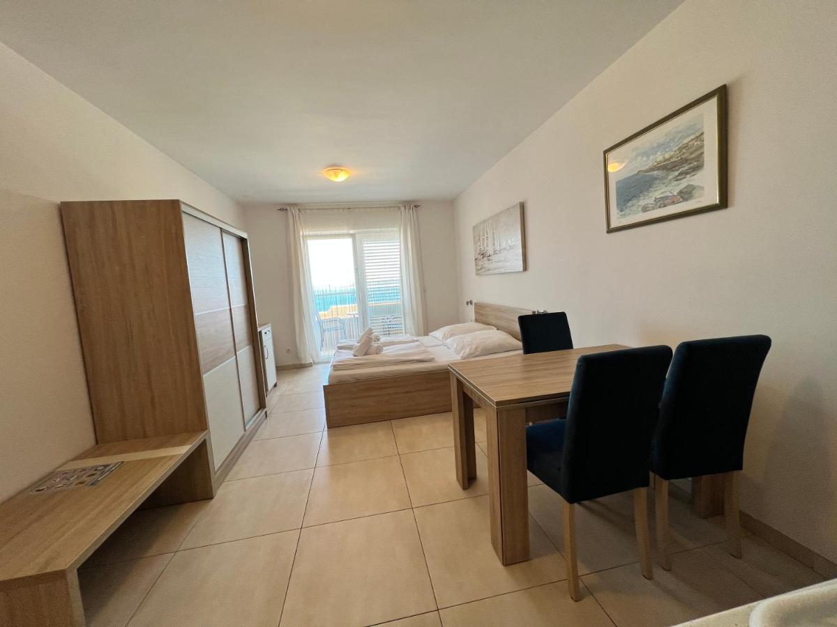 Villa Martina Baška Voda Екстериор снимка