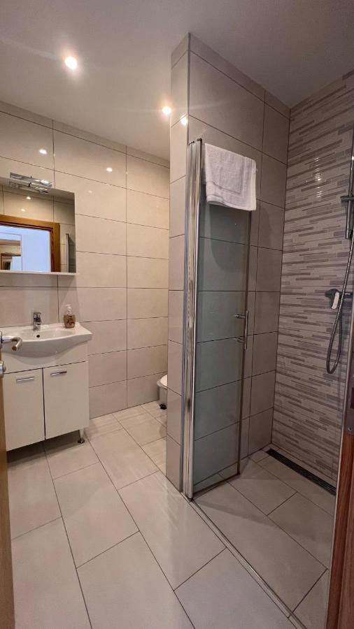 Villa Martina Baška Voda Екстериор снимка