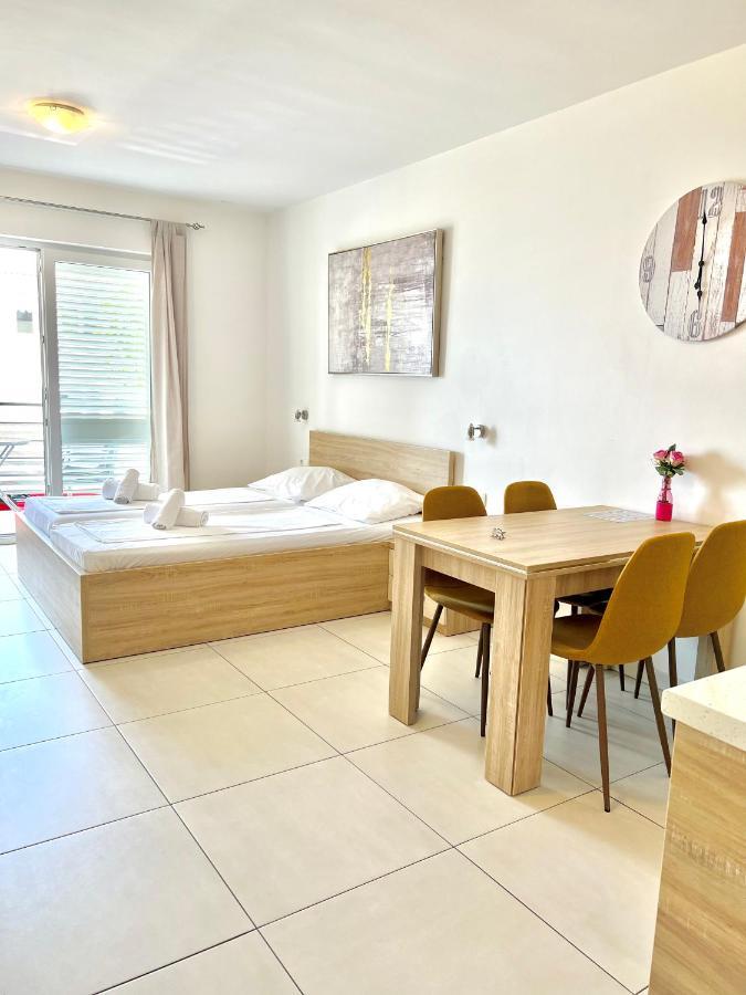 Villa Martina Baška Voda Екстериор снимка